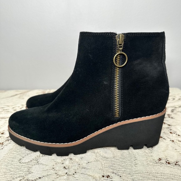 Vionic Shoes - Vionic Hazal Black Suede Water Repellent Wedge Ankle Boots Womens 6.5